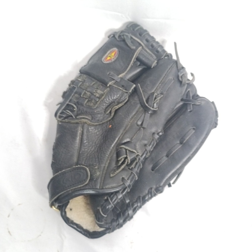 Easton Black Magic EBM1200 12 Inch Baseball Glove Right Hand Throw Black b1